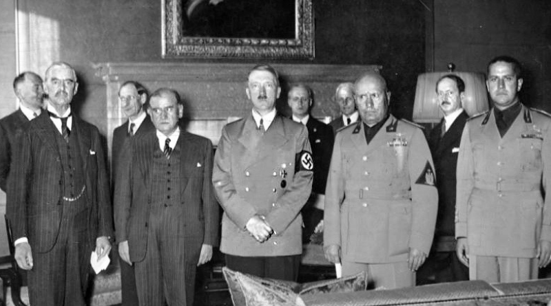 23 août 1939, la décision terrible. 2/3