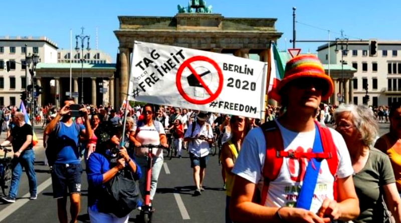 Berlin : mobilisation anti-masque.