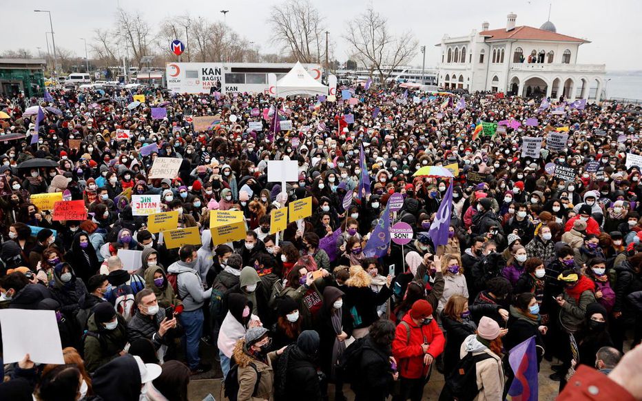 ICOR: Nous sommes aux côtés des femmes qui défendent la Convention d&rsquo;Istanbul !